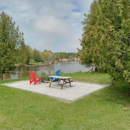 Sauble River Marina And Lodge Resort Sauble Beach Exterior photo