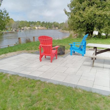 Sauble River Marina And Lodge Resort Sauble Beach Exterior photo