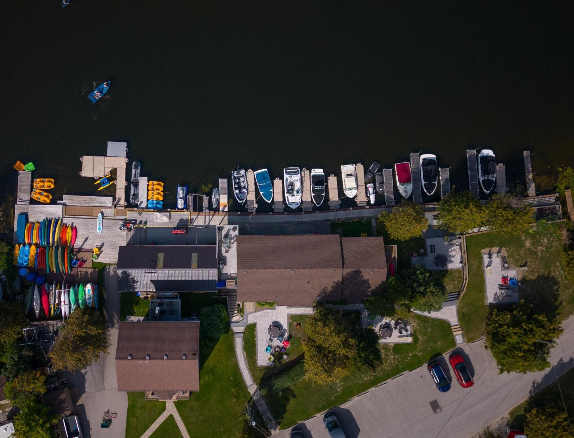 Sauble River Marina And Lodge Resort Sauble Beach Exterior photo