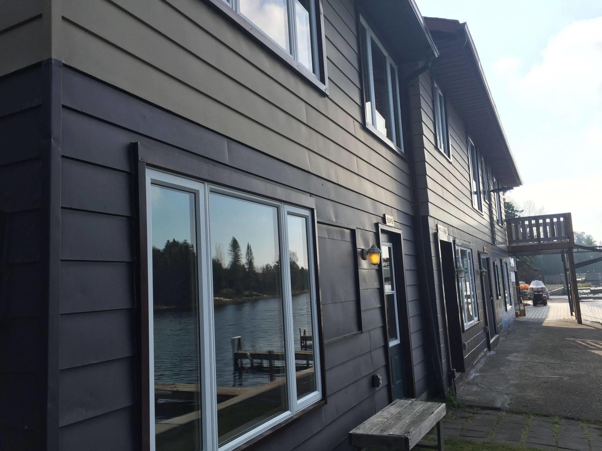 Sauble River Marina And Lodge Resort Sauble Beach Exterior photo
